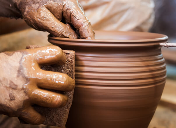 featured-swimming clay studio